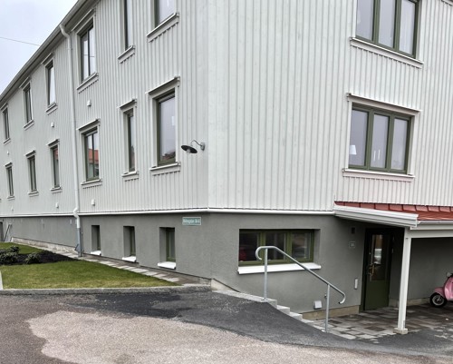 Entré från källare